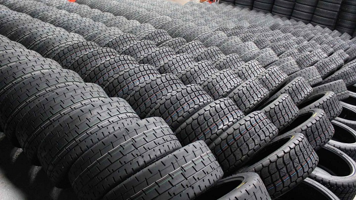 Muchos neumáticos 205/55 r16