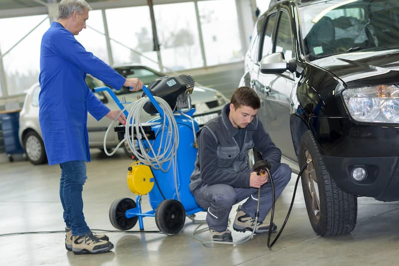 Controla siempre la presion de los neumaticos