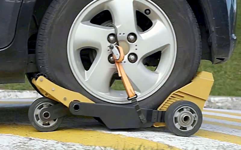 running tire para conducir con una rueda pinchada