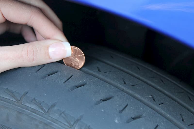 Cómo controlar los neumáticos de un coche de segunda mano