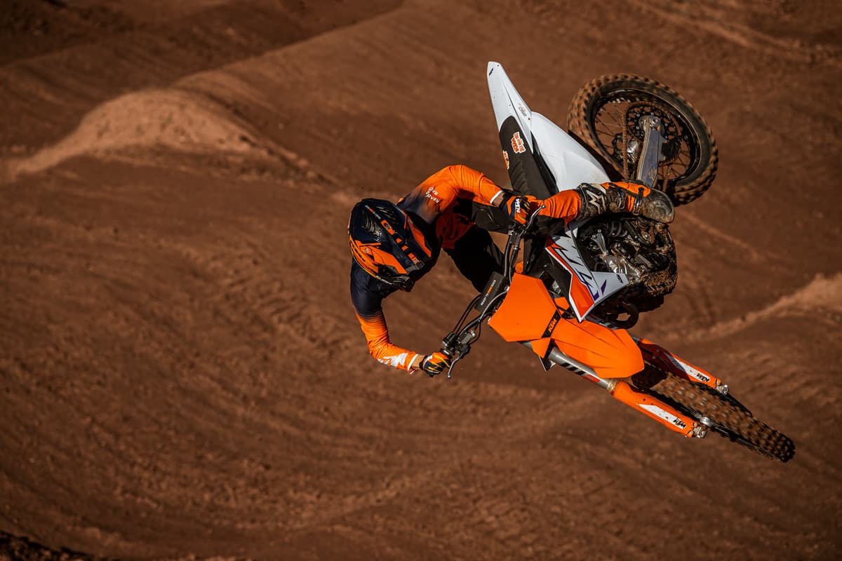 KTM elige al Geomax MX33 de Dunlop