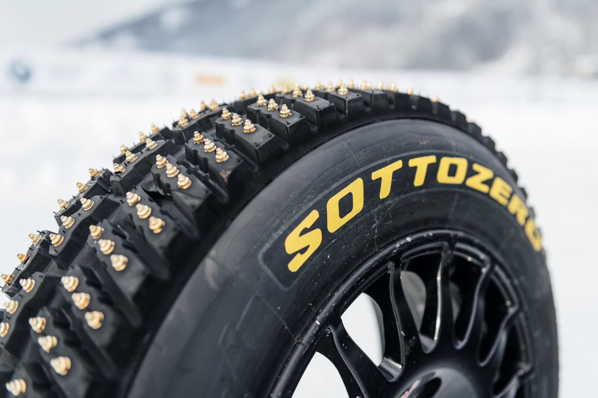 Цена шин пирелли зимняя. Pirelli Rally Tyres r15. Раллийные шипованные шины Мишлен. Pirelli 2021. Pirelli зимние шины.