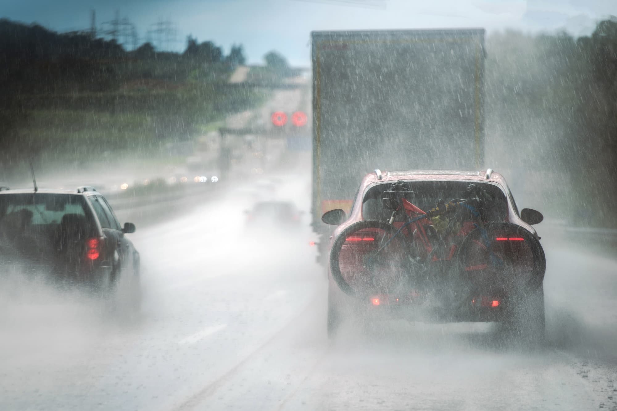 Qué es el Aquaplaning en carretera