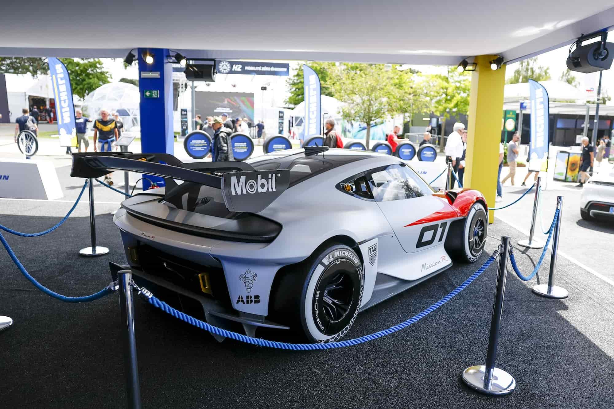 Michelin equipa el Porsche 718 Cayman GT4