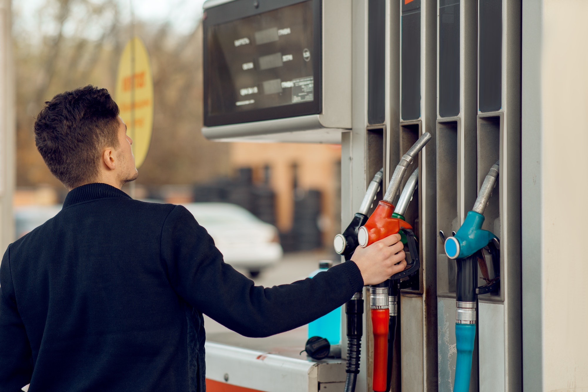 EL truco para ahorrar gasolina gracias a los neumáticos