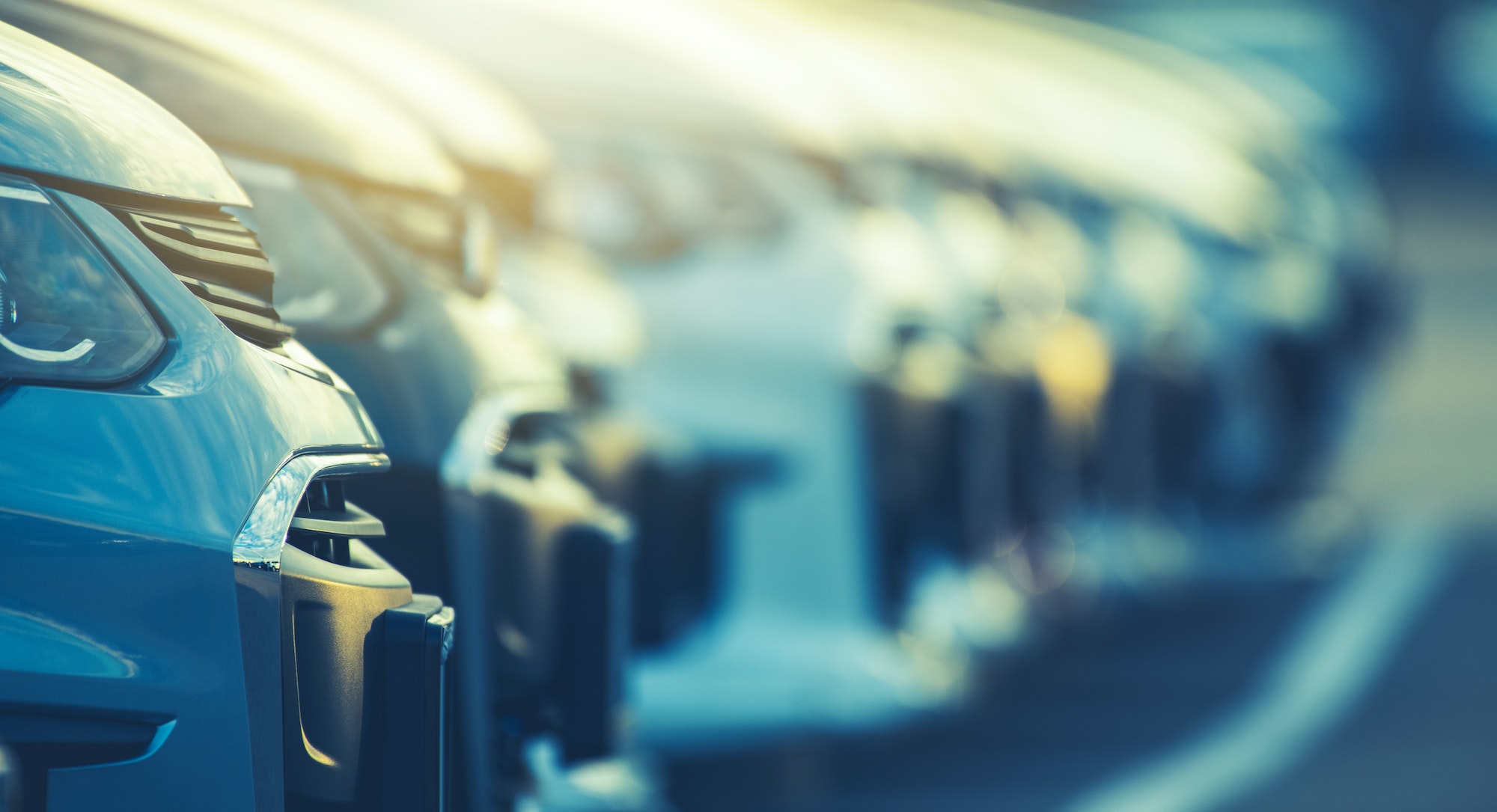 Mercedes usa neumáticos usados para crear partes de coche