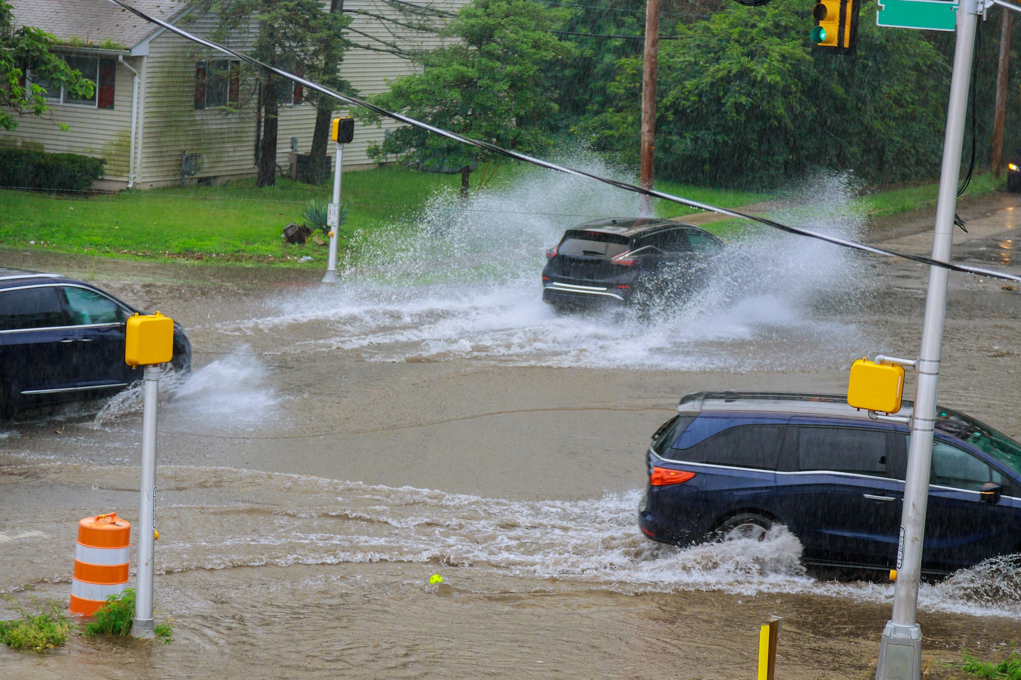 Mejor neumático lluvia mejora la adherencia si llueve