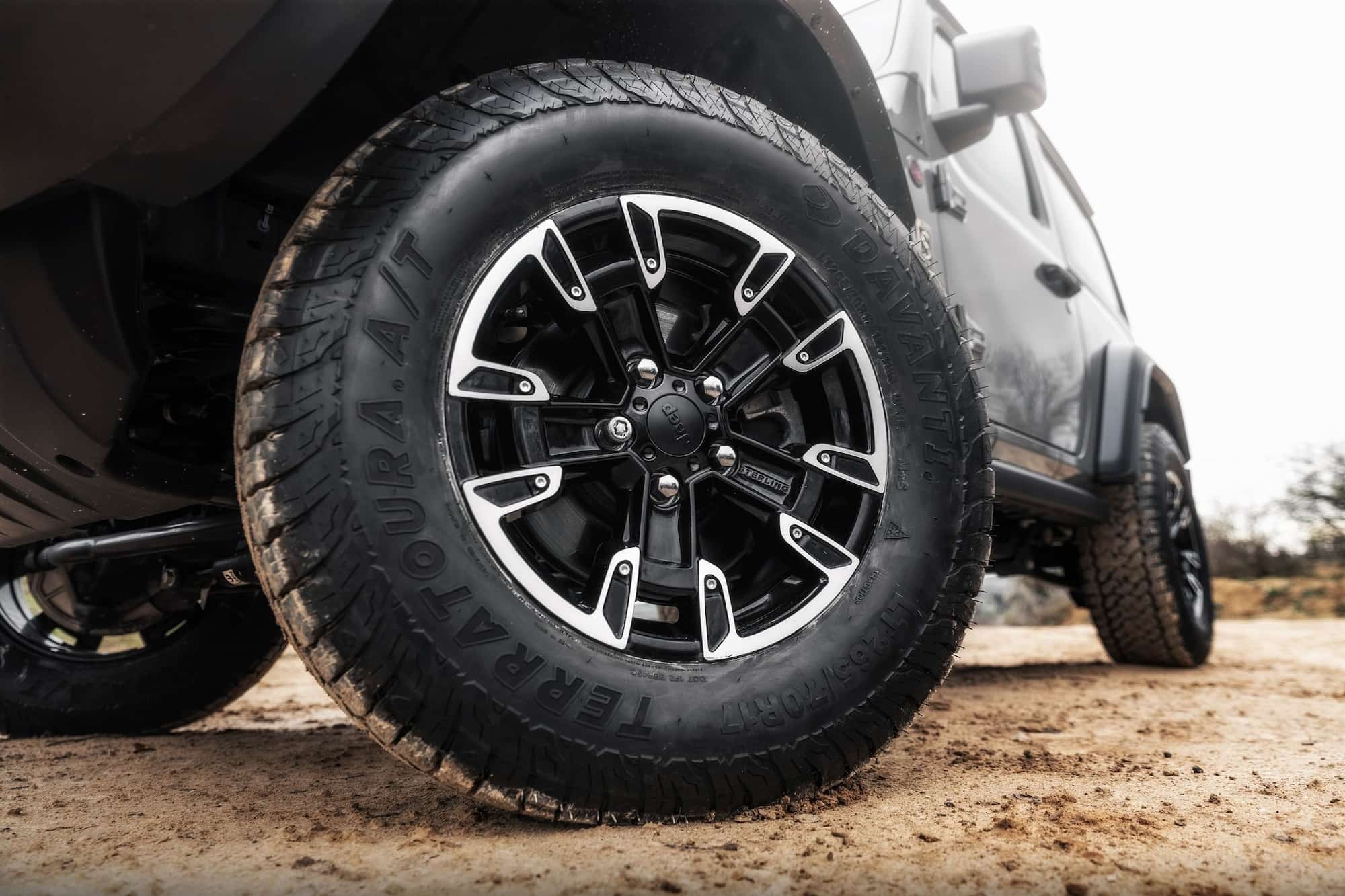 Davanti Terratoura se enfrenta a un desafío épico con Ollie Ollerton