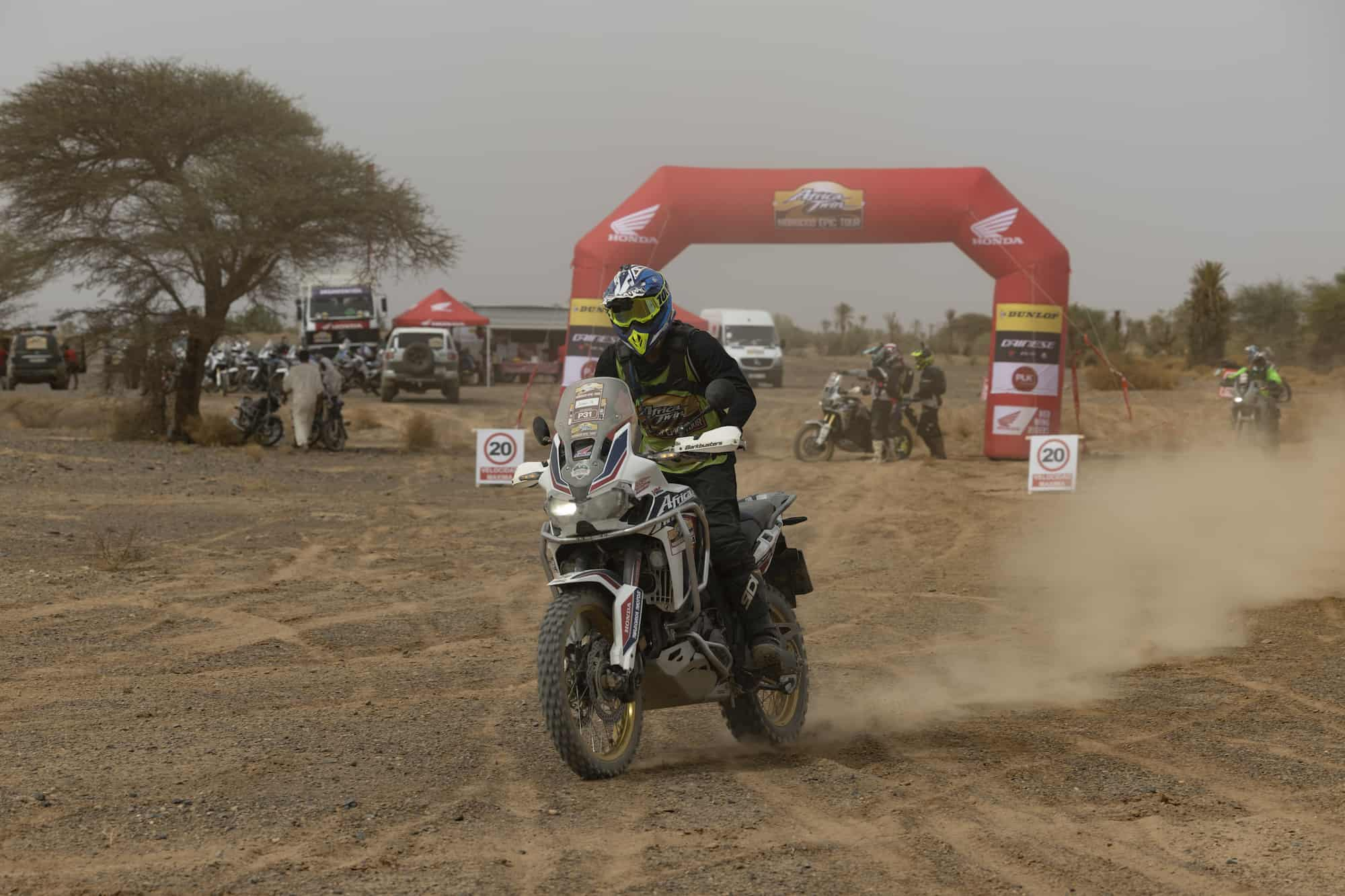 Dunlop 908RR protagonista del África Twin Epic Tour 2022