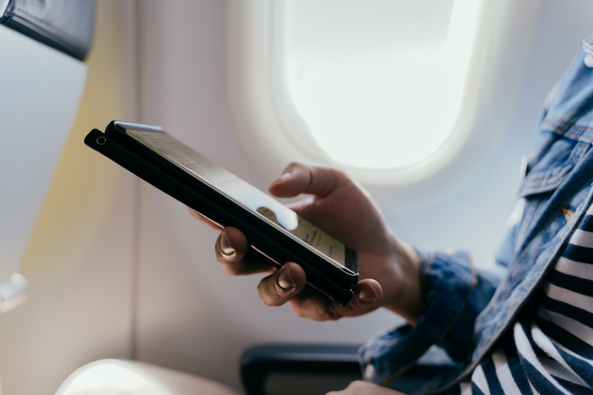 5G llega a los aviones, así es como se conectarán los móviles en vuelo