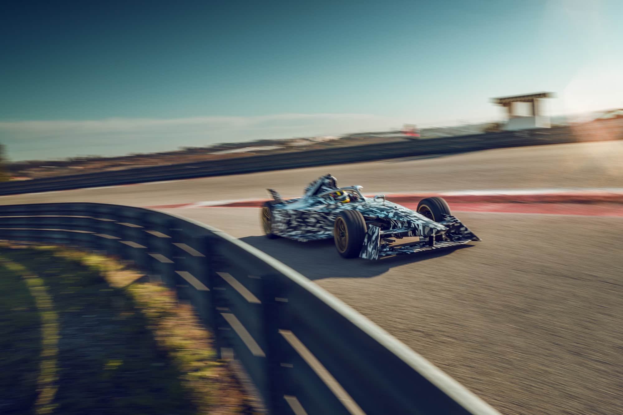 Hankook iON race se estrenará mundialmente en Valencia el 13 de diciembre