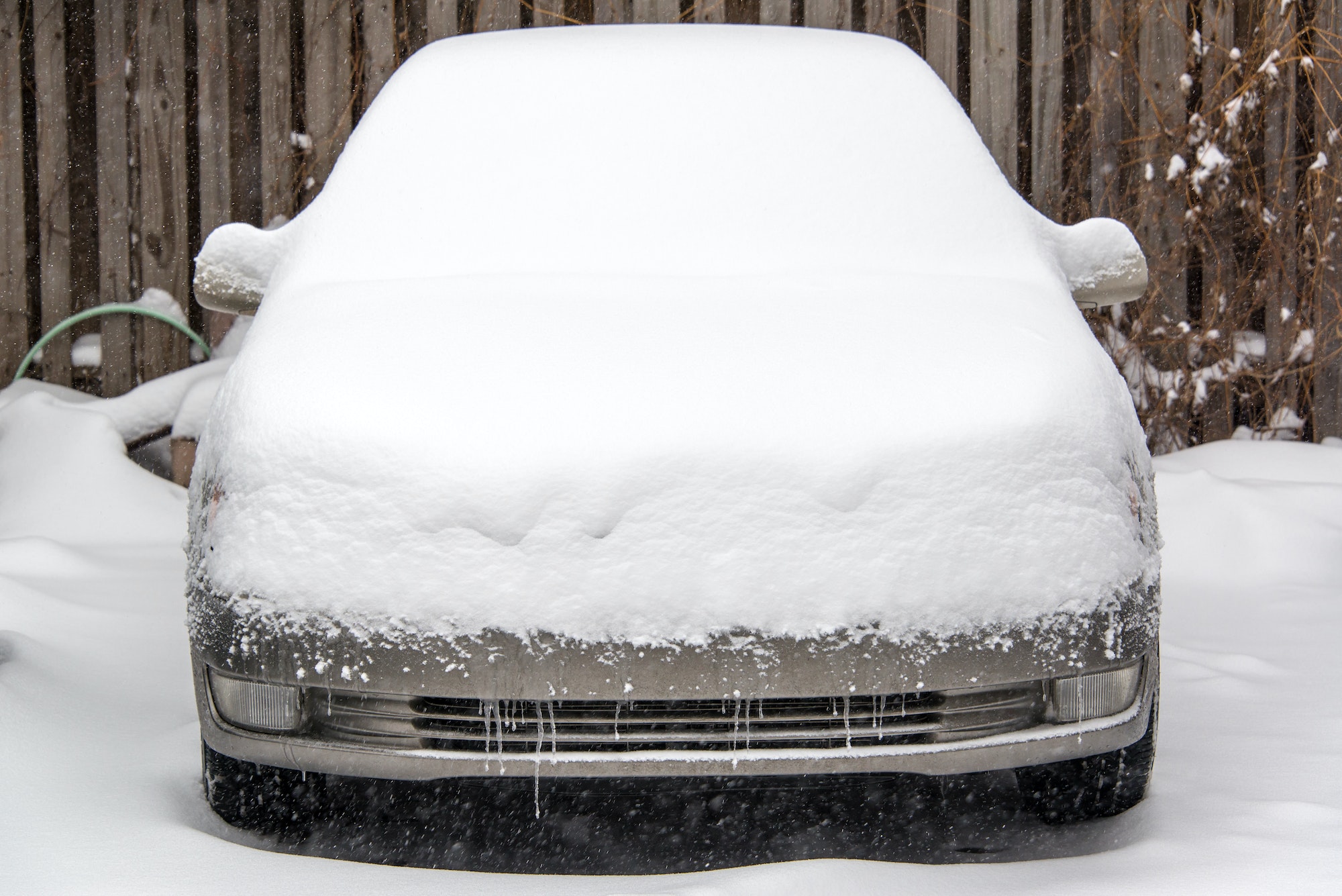 Cómo proteger tu coche del hielo