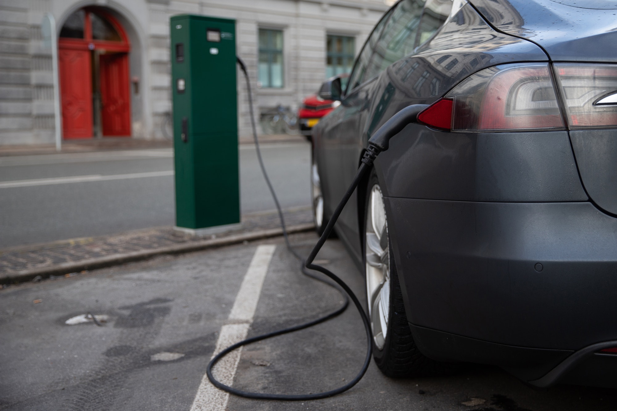 ¿Buscas neumáticos para tu coche eléctrico? Estos 5 son los mejores