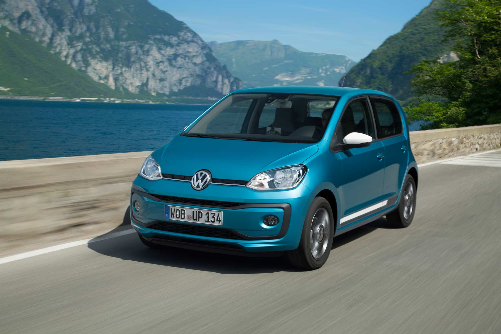 Volkswagen Up azul de 2023