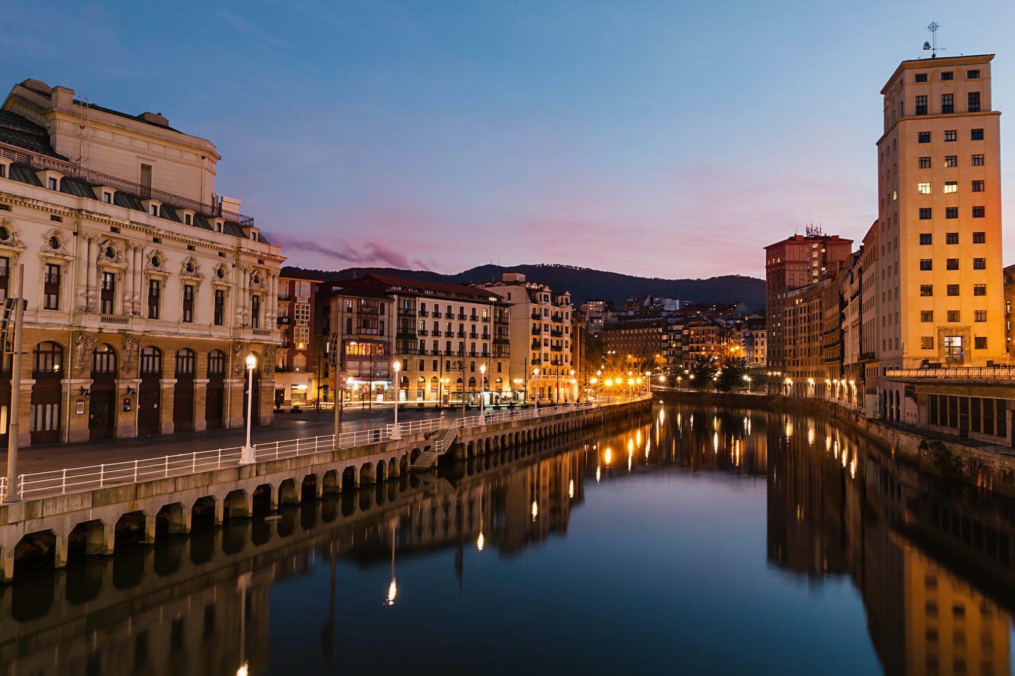 España se promociona con una serie dedicada a los viajes