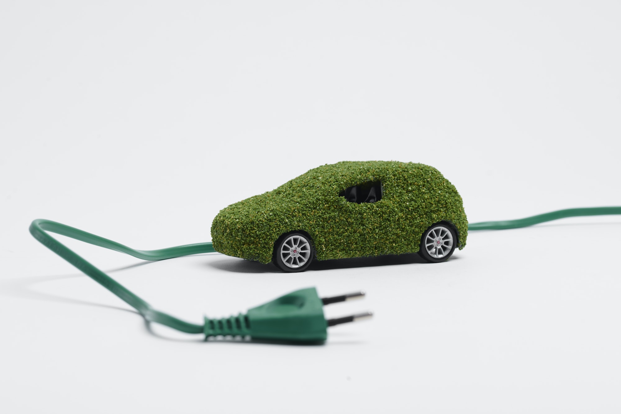 Falsos mitos y leyendas urbanas sobre los coches eléctricos