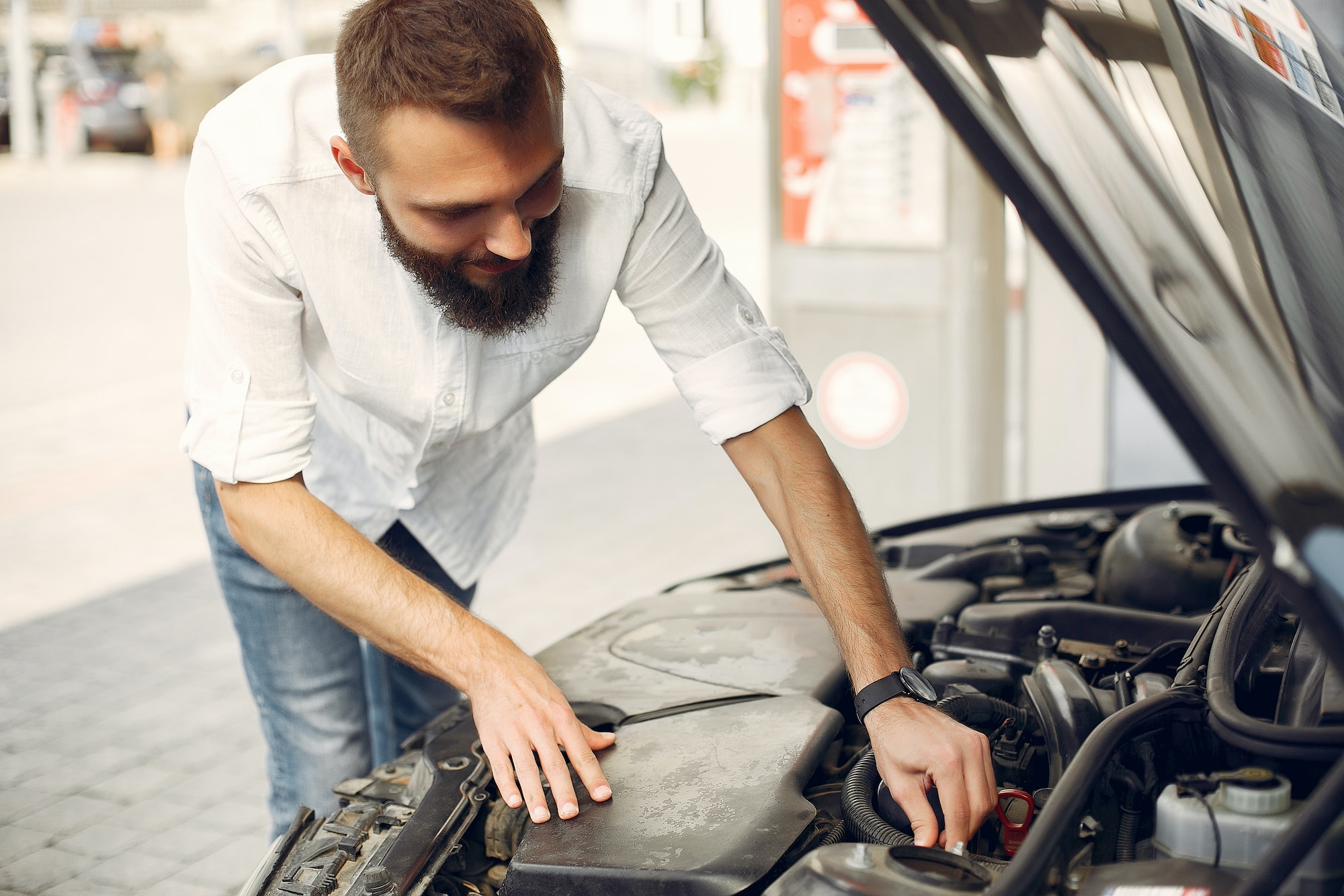 Olor a gasolina dentro del coche