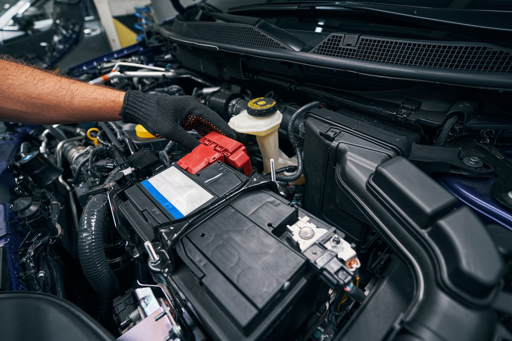 Conexión de batería de coche: Guía para un correcto funcionamiento