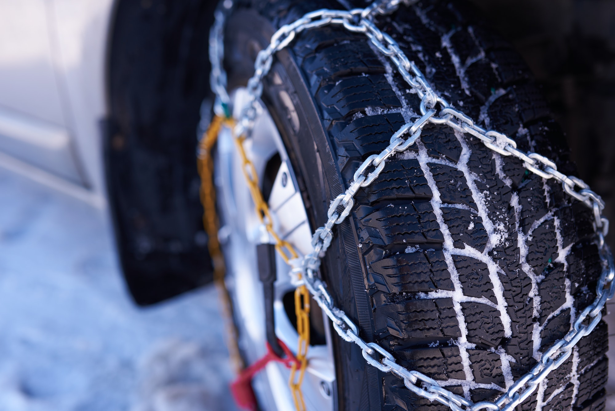 Cadenas de nieve, presta atención a estos detalles antes de salir