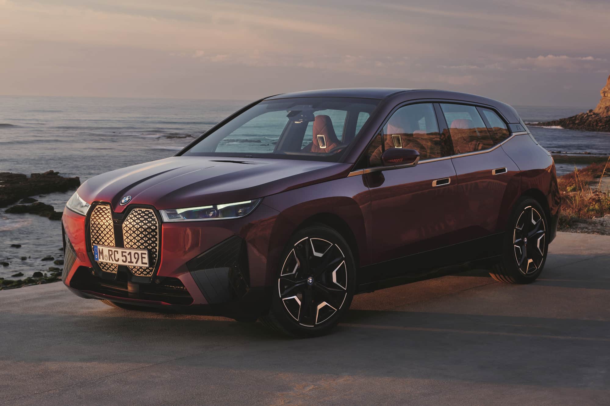 BMW iX coche para gente alta