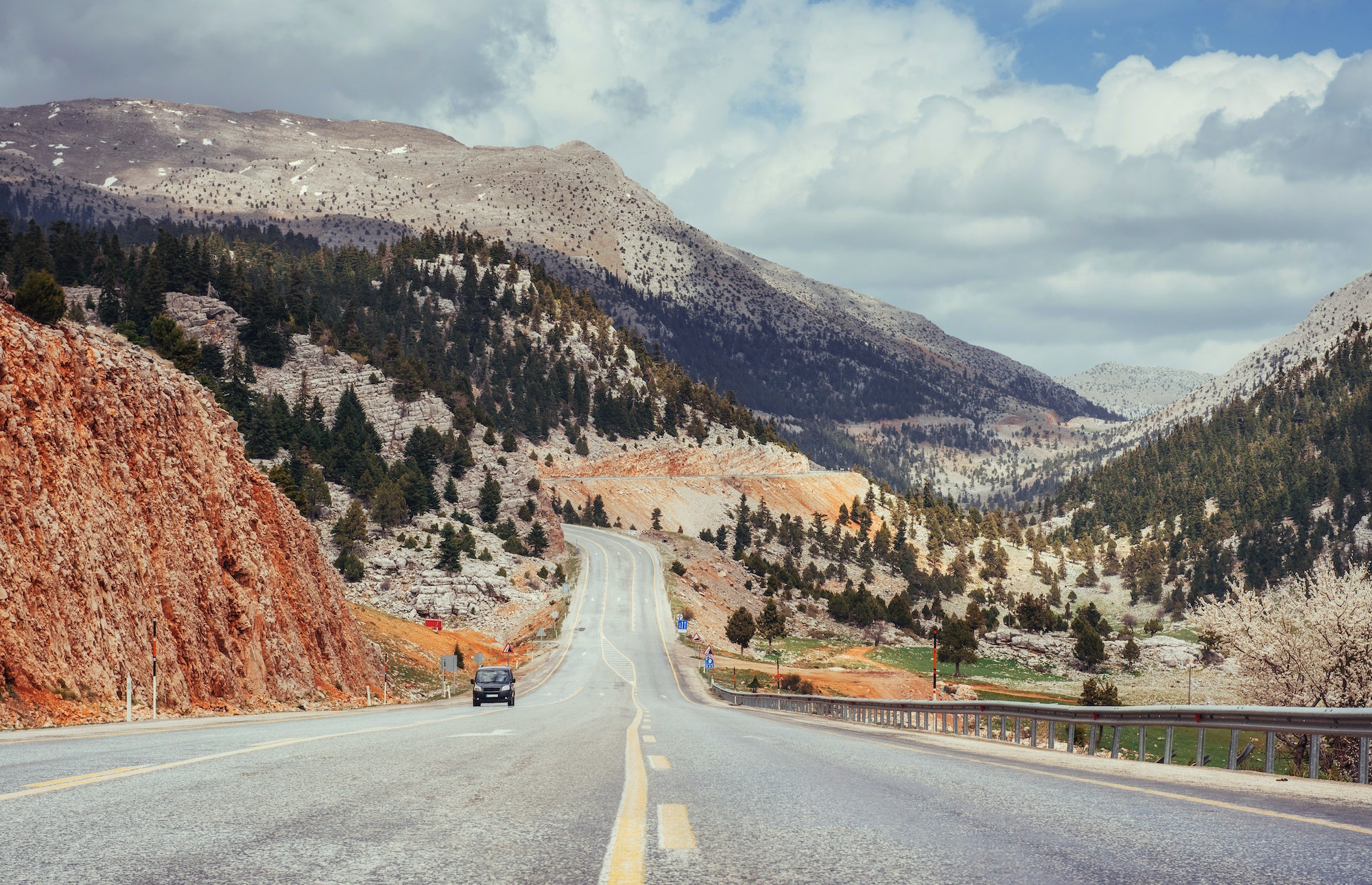 5 consejos para circular con seguridad por carreteras de montaña