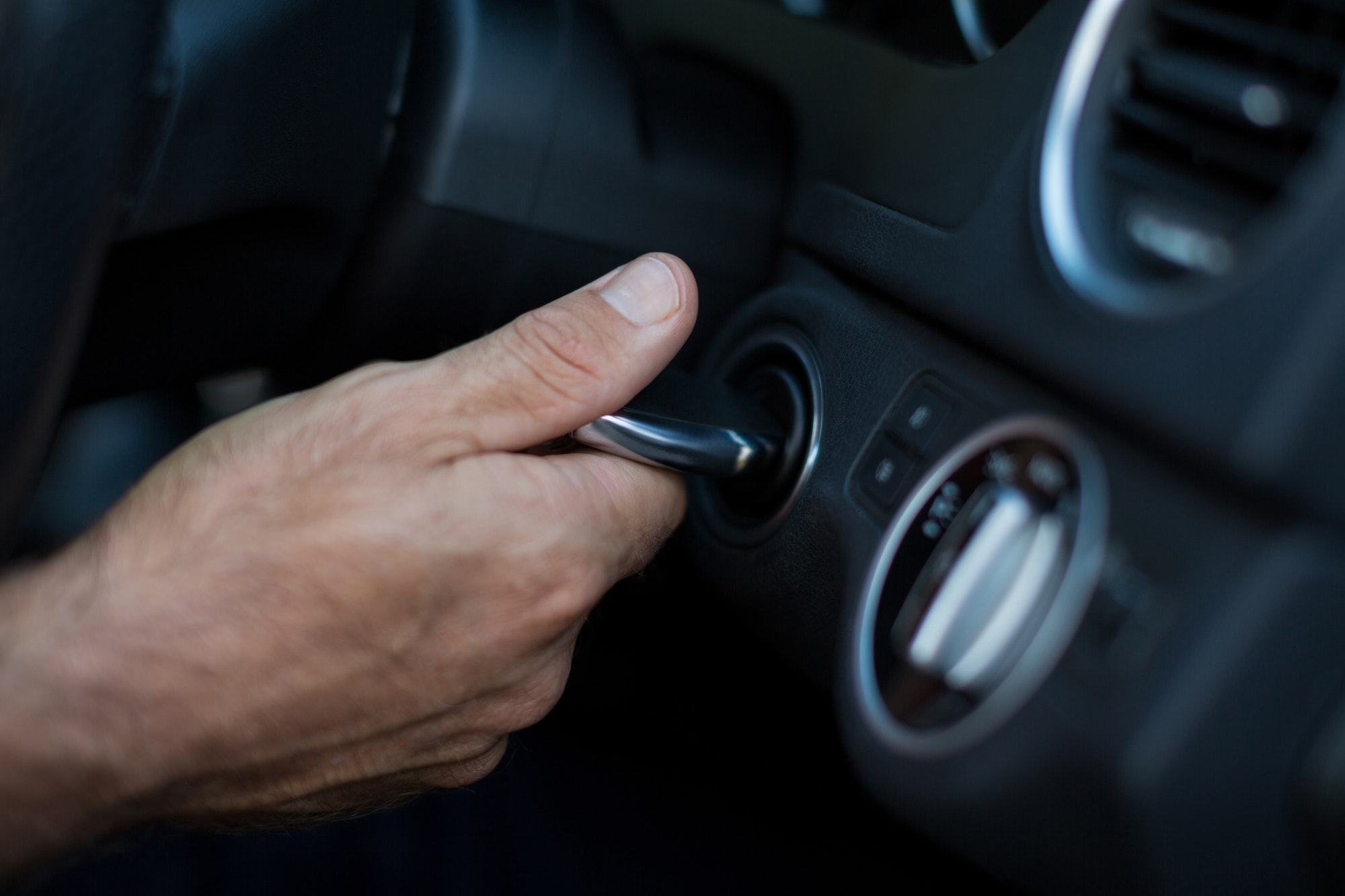 Cómo calentar un coche sin calefación?