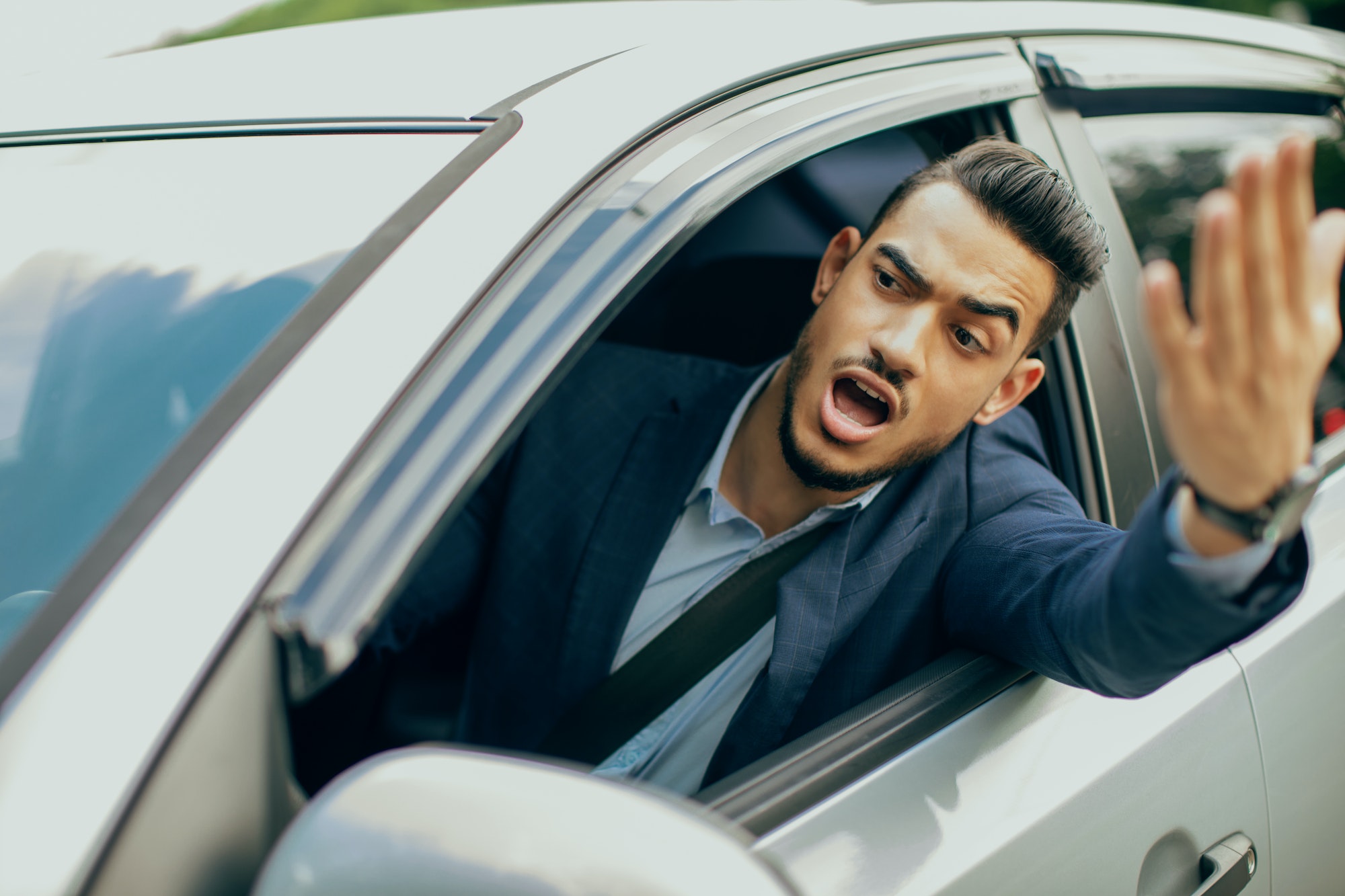 Cómo afectan el estrés, el tiempo y las prisas a la seguridad en la conducción
