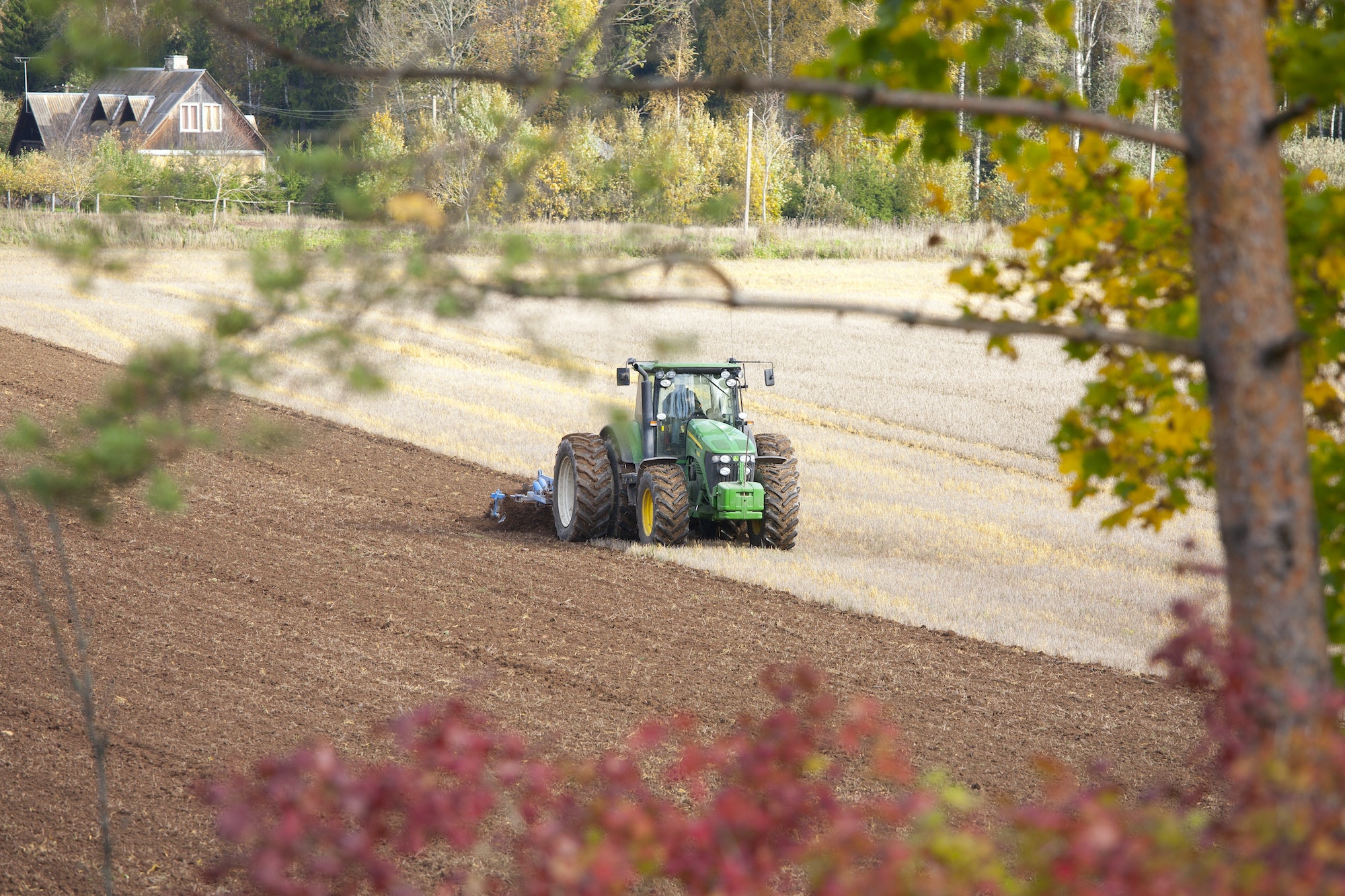 Titan presenta el nuevo neumático agrícola más grande del mundo