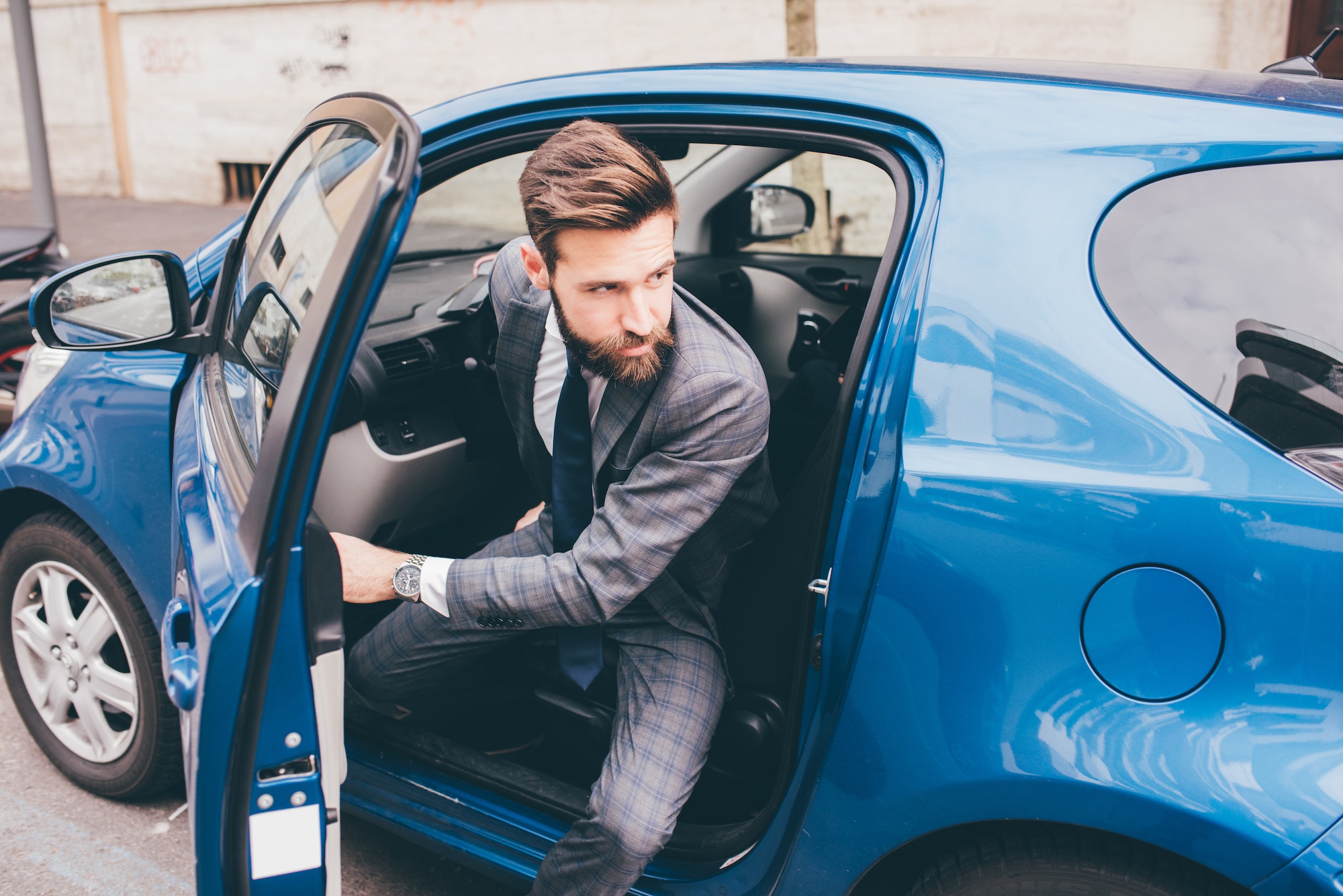 Porque me da calambre el coche