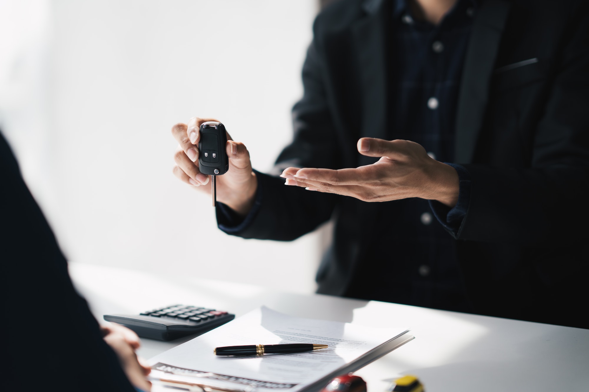 Cambio de titularidad de vehículos entre familiares