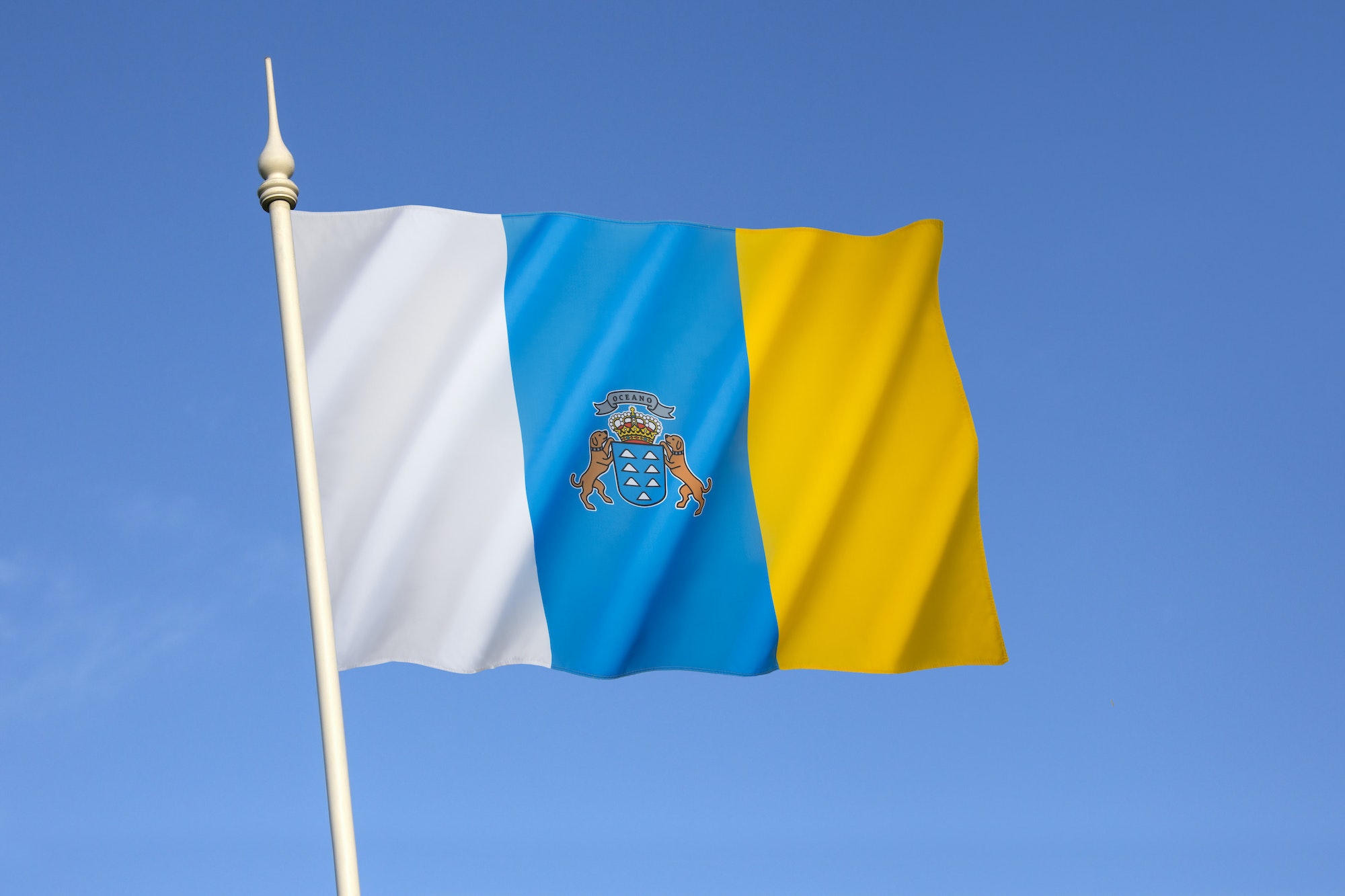 Enviar coche a canarias