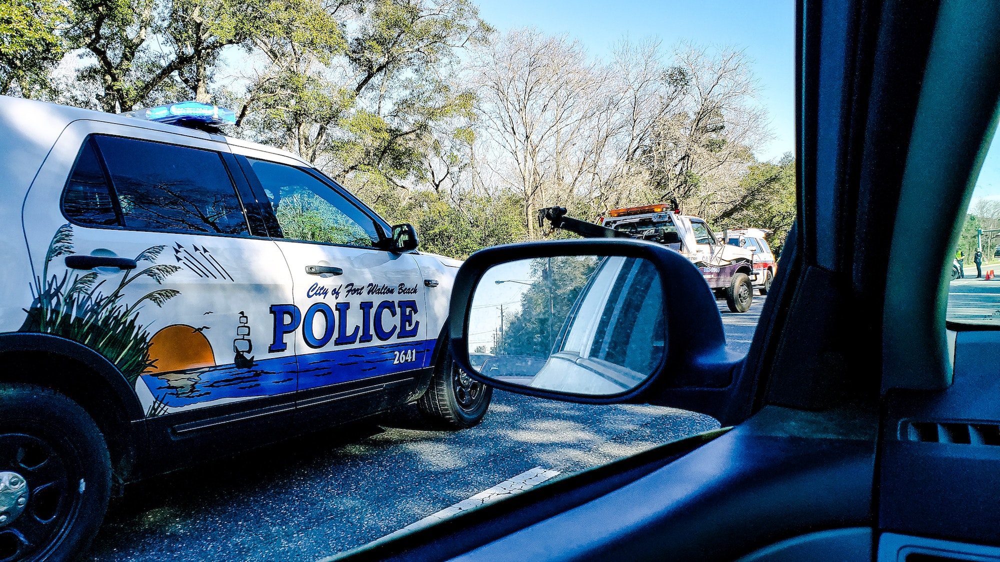 Por qué los automovilistas se detienen para ver los accidentes de tráfico