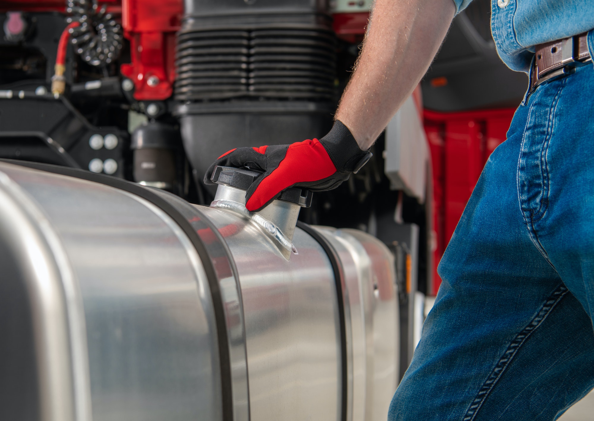 Cómo limpiar deposito combustible coche y blanquear el plástico amarillento