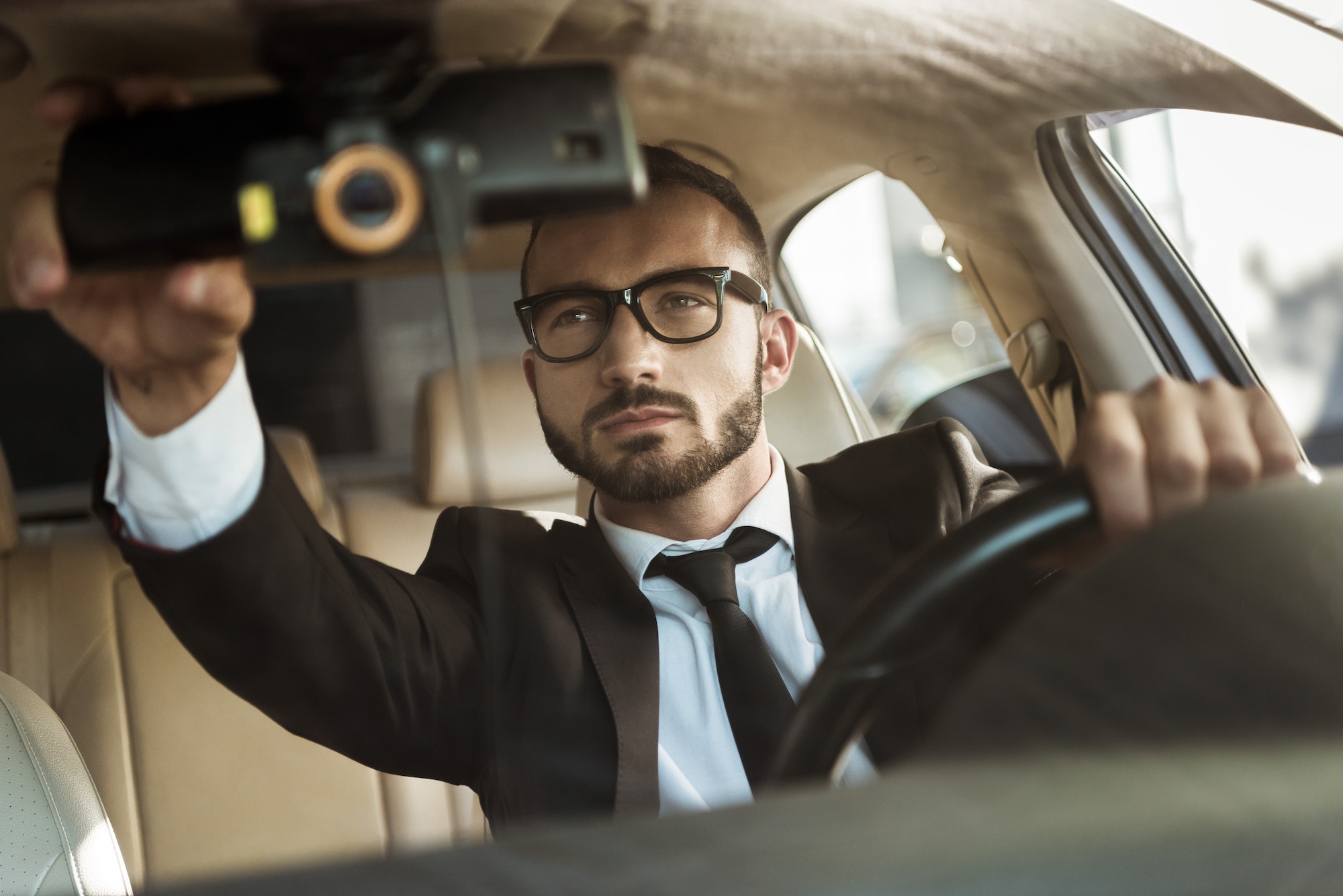 Se puede conducir con desprendimiento de vítreo
