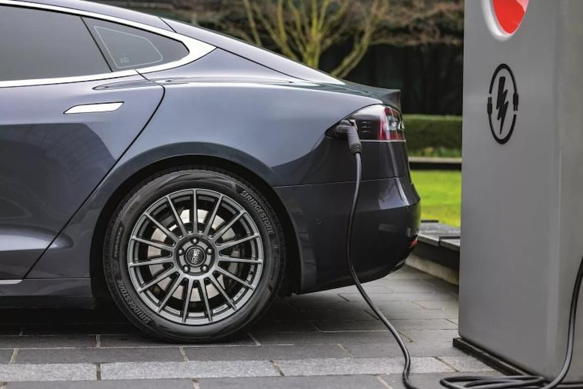 Bridgestone lanza Turanza EV para vehículos eléctricos