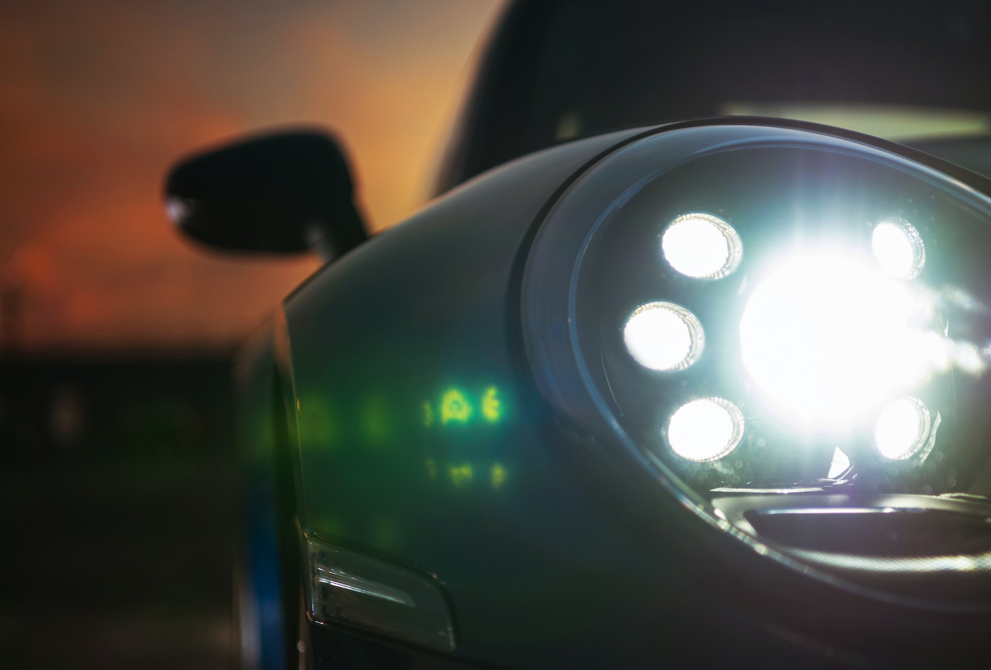 Luz de cruce del coche
