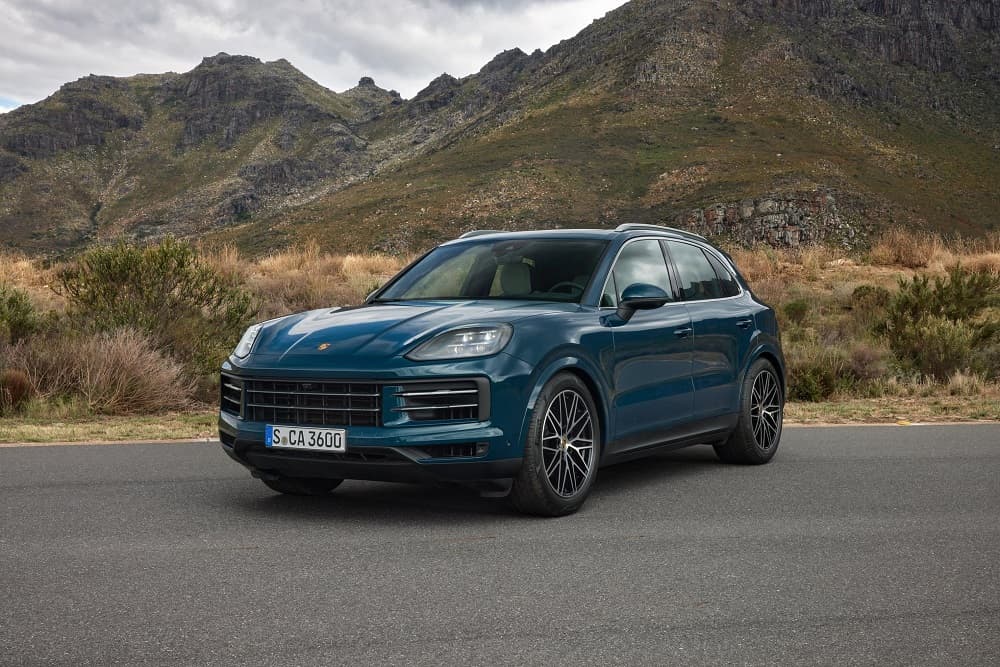 el Porsche Cayenne con Pirelli P Zero 2024