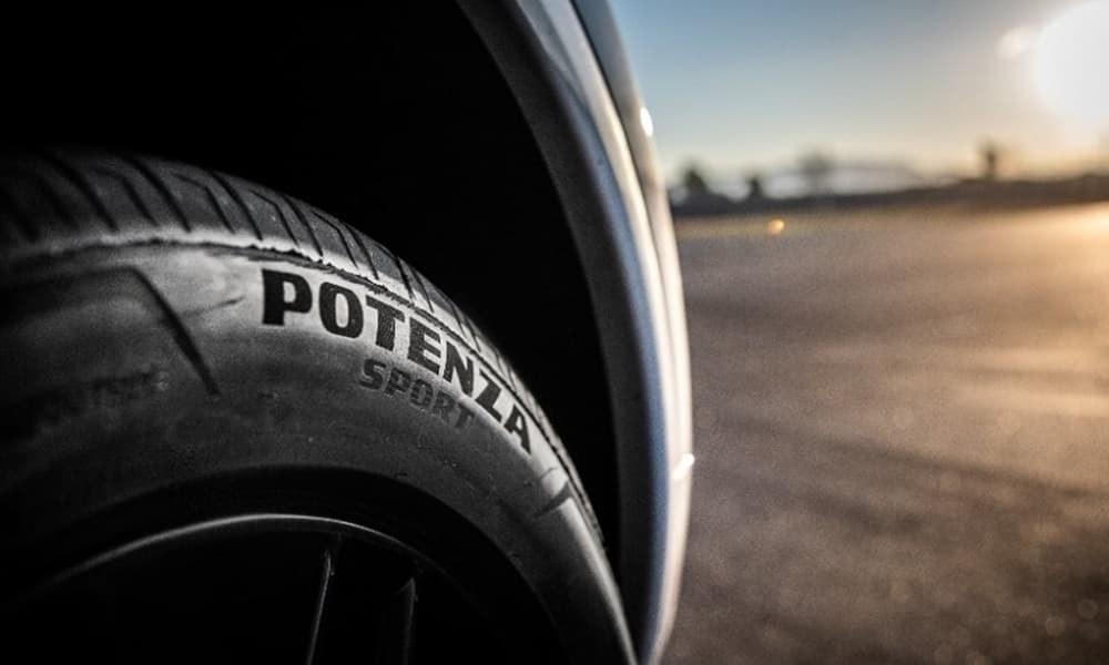 un ejemplar de Bridgestone Potenza versión Sport