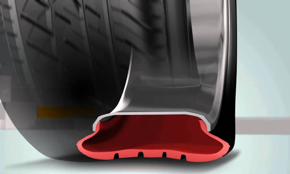 Ejemplo de sistema runflat en una rueda de camion