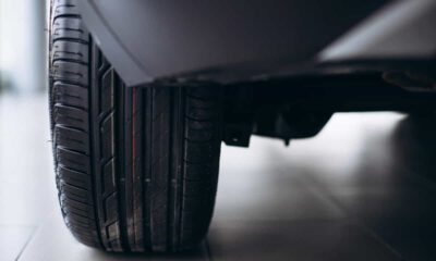 detalle-lateral-neumatico-225-45-r18