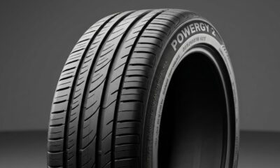 neumático 225 40 r18 92w en primer plano