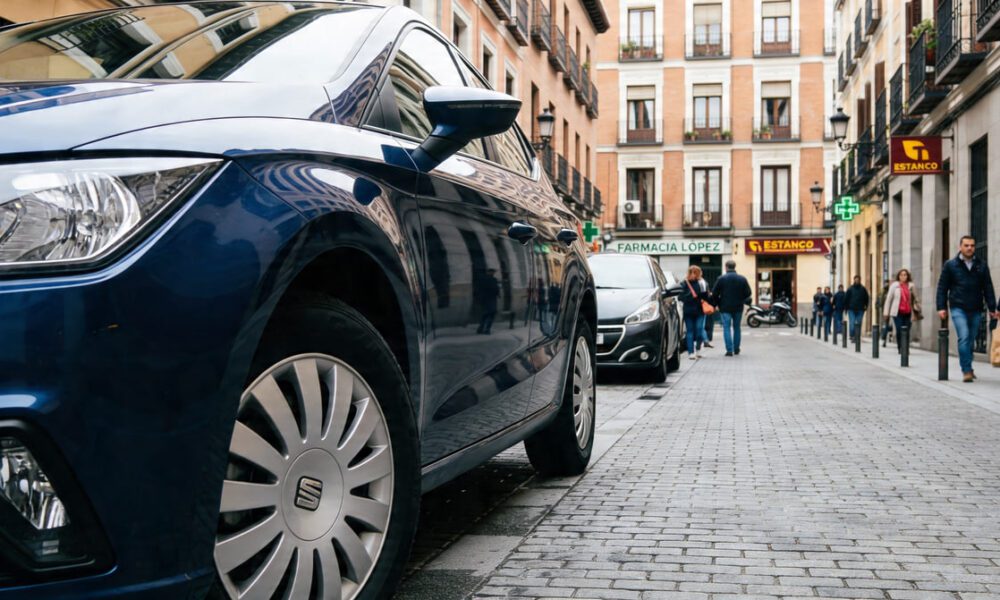 elegir los tapacubos para tu coche que mejor se adaptan a tus necesidades y estilo