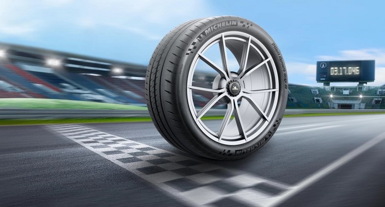 Michelin Pilot Sport Cup 2 en la línea de meta