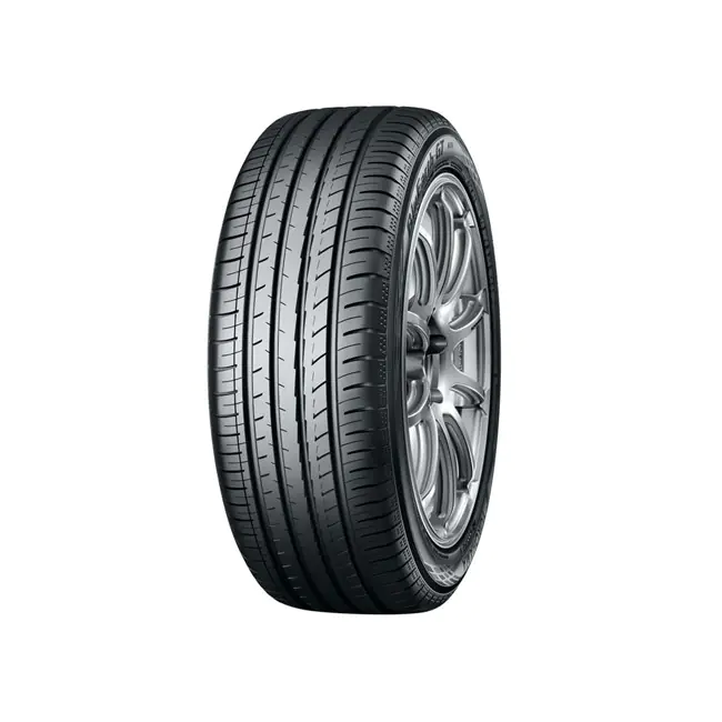 235/40 WR19 TL 96W  YOKO BLUEARTH-GT AE51 XL